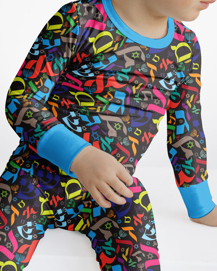 Zweiteiliges Langarm-Pyjama-Set mit Sommerfrüchten