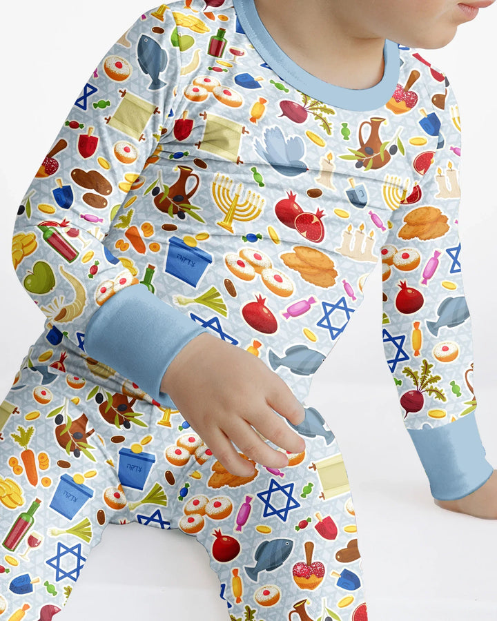 Zweiteiliges Langarm-Pyjama-Set mit Sommerfrüchten
