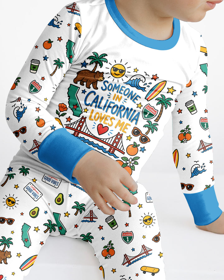 Someone in California Loves Me Bamboo Two Piece Long Sleeve Pajama Set (A)