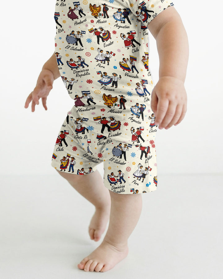Template Zweiteiliges Pyjama-Set mit kurzen Ärmeln und Shorts