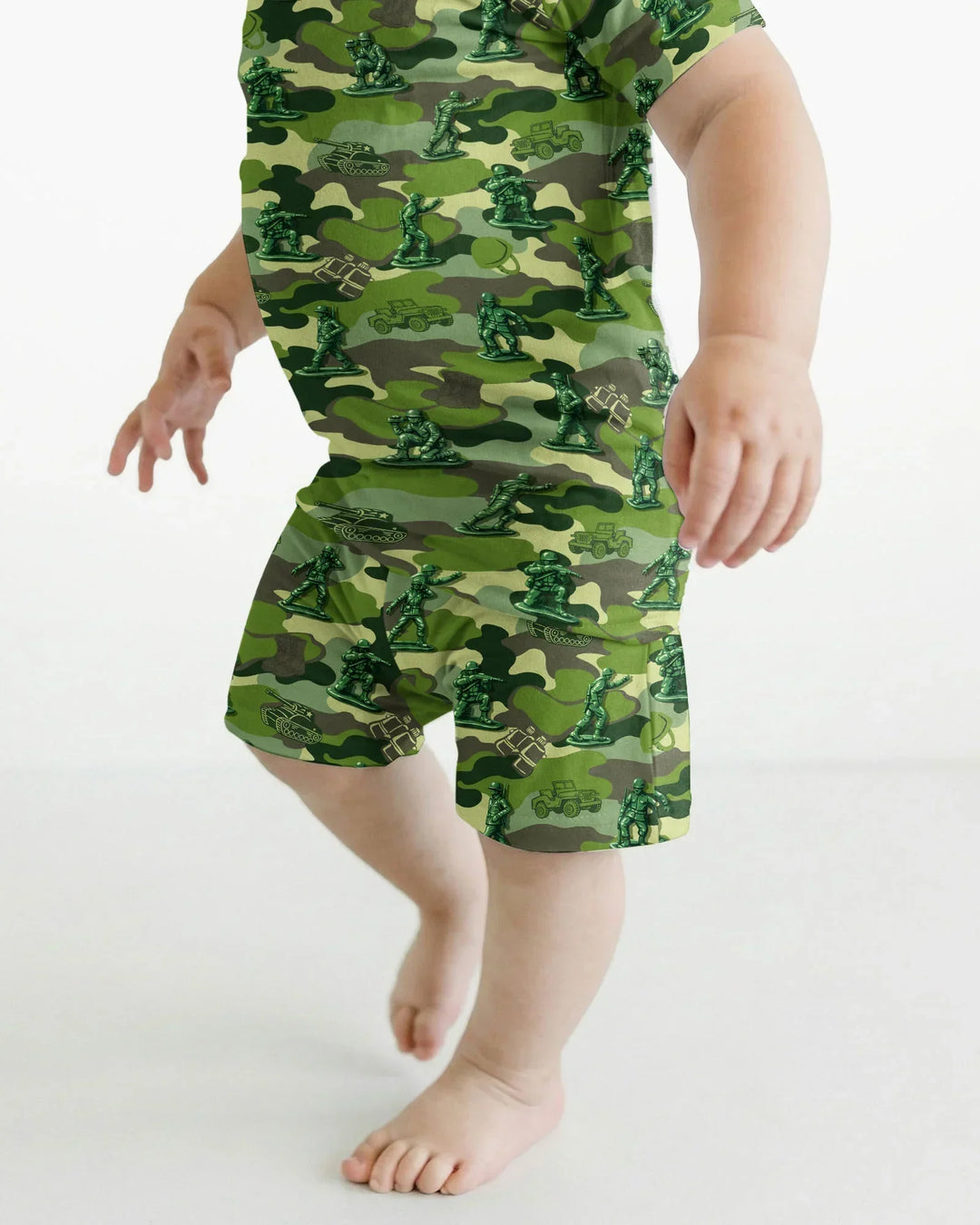 Pijama de dos piezas de bambú de hombrecitos verdes, de manga corta y pantalón corto