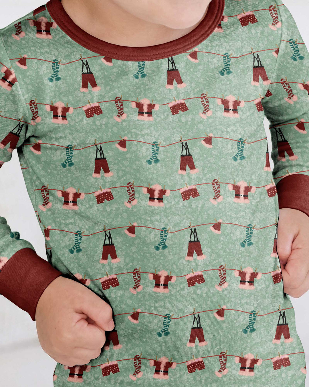 Santa In The Snow Bamboo Two Piece Long Sleeve Pajama Set