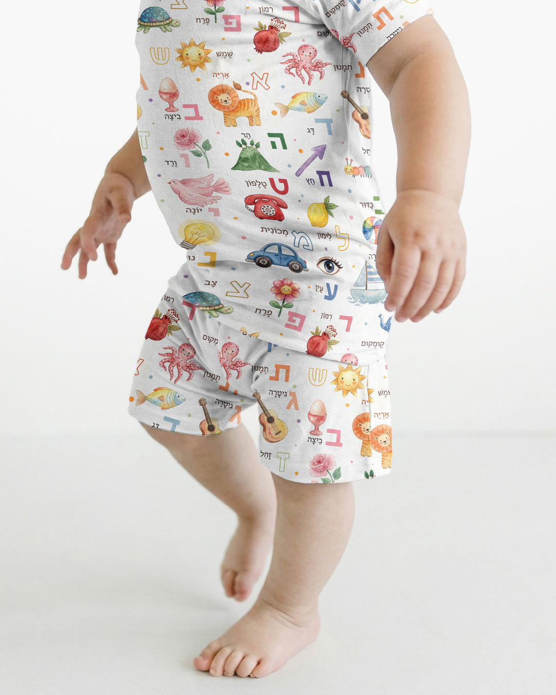 Template Zweiteiliges Pyjama-Set mit kurzen Ärmeln und Shorts