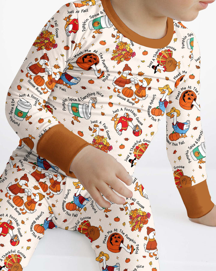 Zweiteiliges Langarm-Pyjama-Set mit Sommerfrüchten