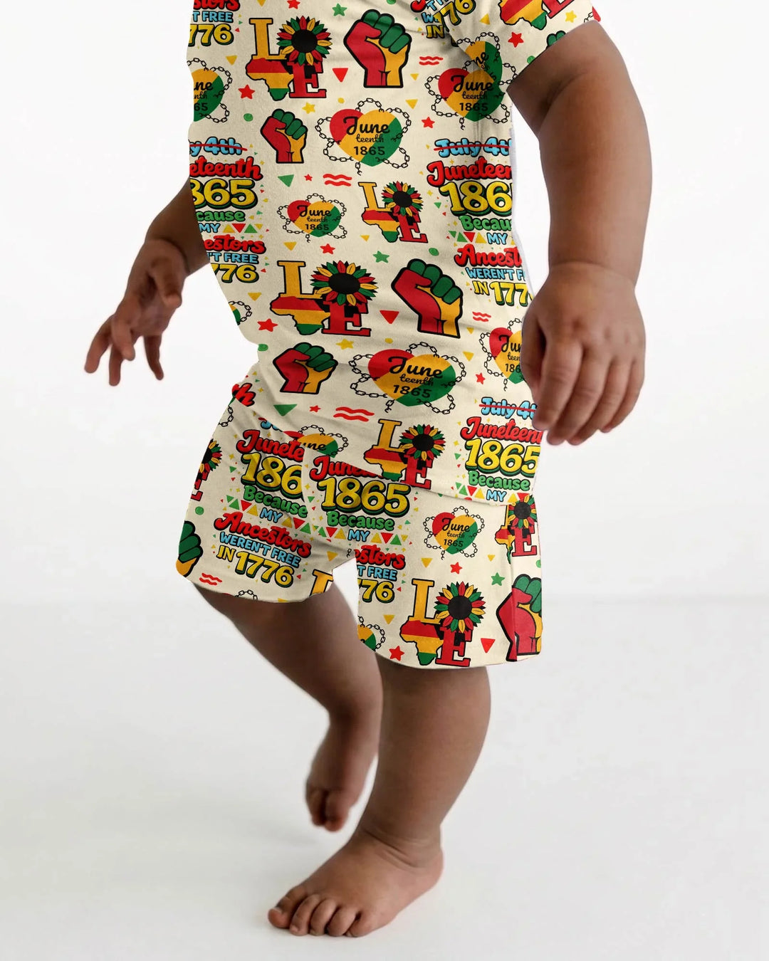 Template Zweiteiliges Pyjama-Set mit kurzen Ärmeln und Shorts