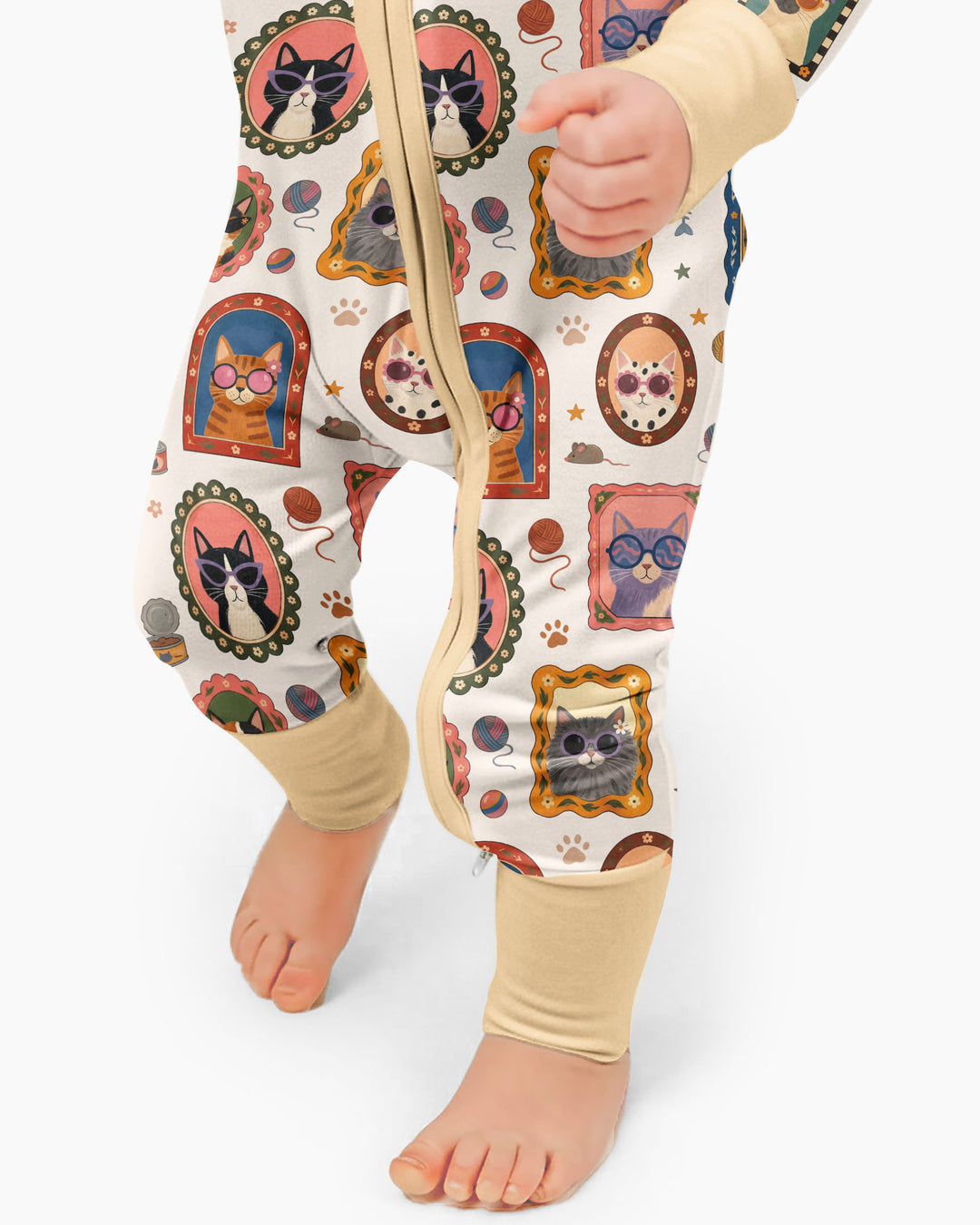 Vintage Cat Portraits Bamboo Convertible Zippy