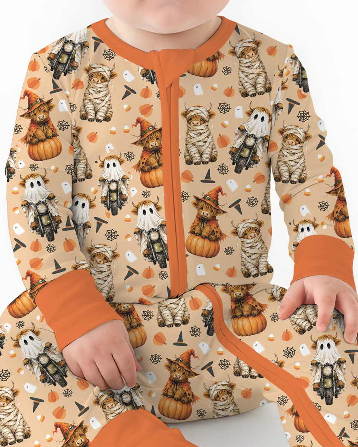 Funny Halloween Highland Cow Bamboo Convertible Zippy