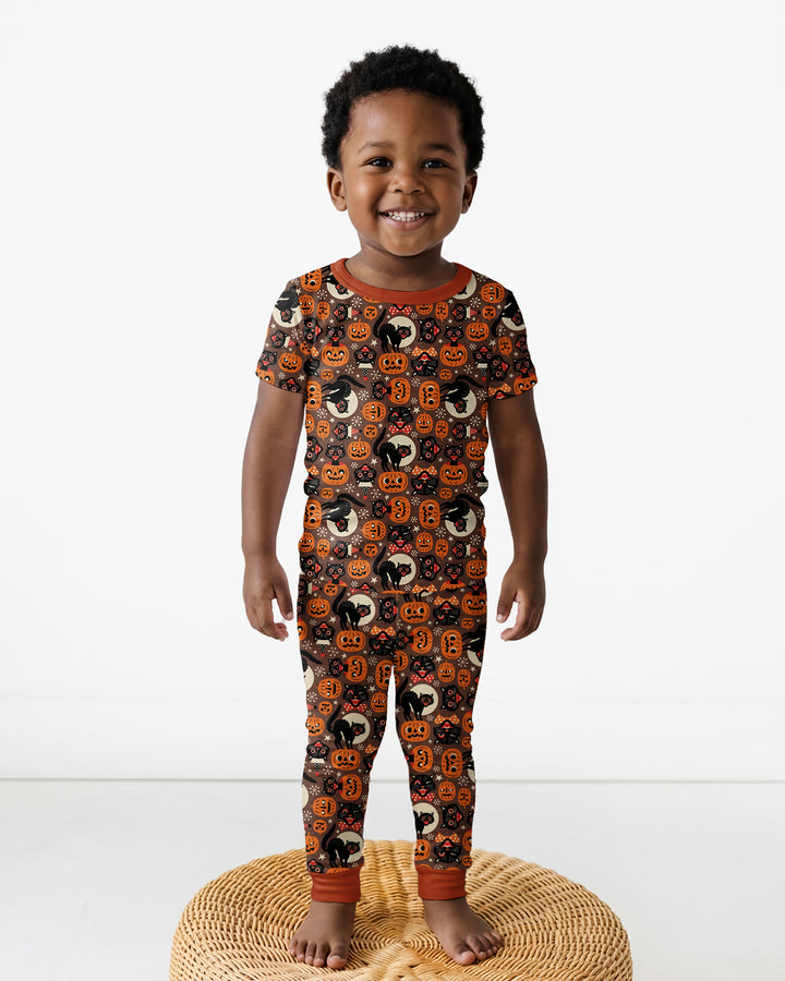 Vintage Halloween Black Cat Pumpkin Bamboo Two Piece Short Sleeve Pajama Set