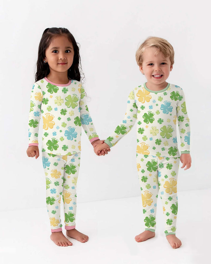 Shamrocks Print St. Patrick's Day Two Piece Long Sleeve Pajama Set
