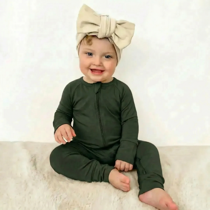 Wandelbarer Strampler mit Reißverschluss in Mitternachtsblau