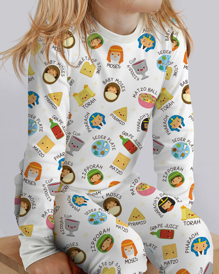 Zweiteiliges Langarm-Pyjama-Set mit Sommerfrüchten