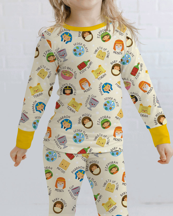 Zweiteiliges Langarm-Pyjama-Set mit Sommerfrüchten