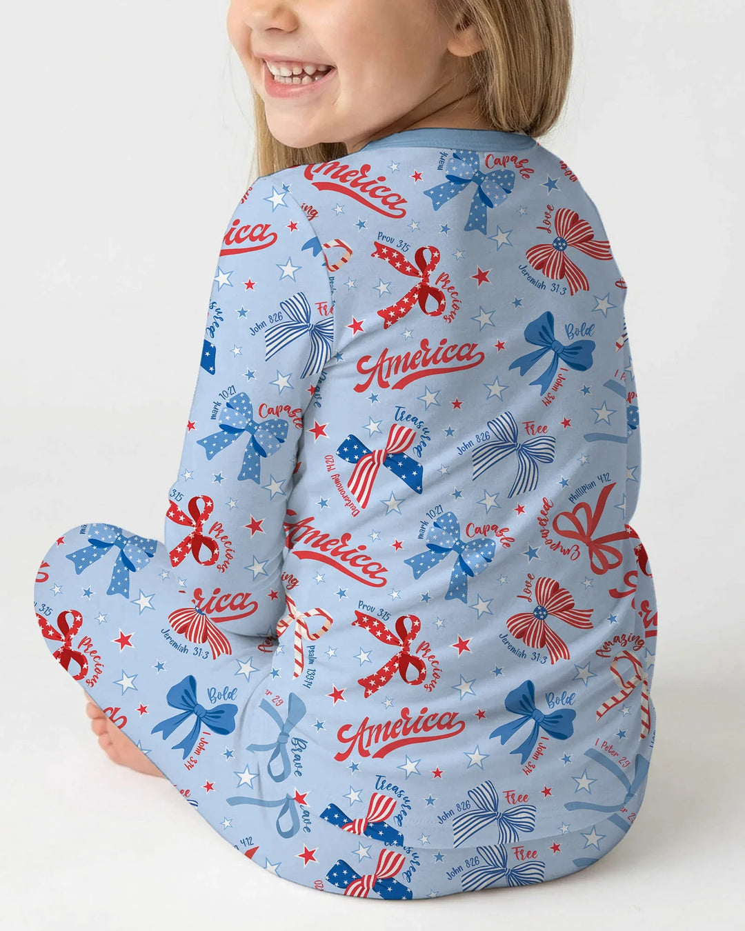 Pijama de dos piezas de manga larga de bambú con temática patriótica para niña