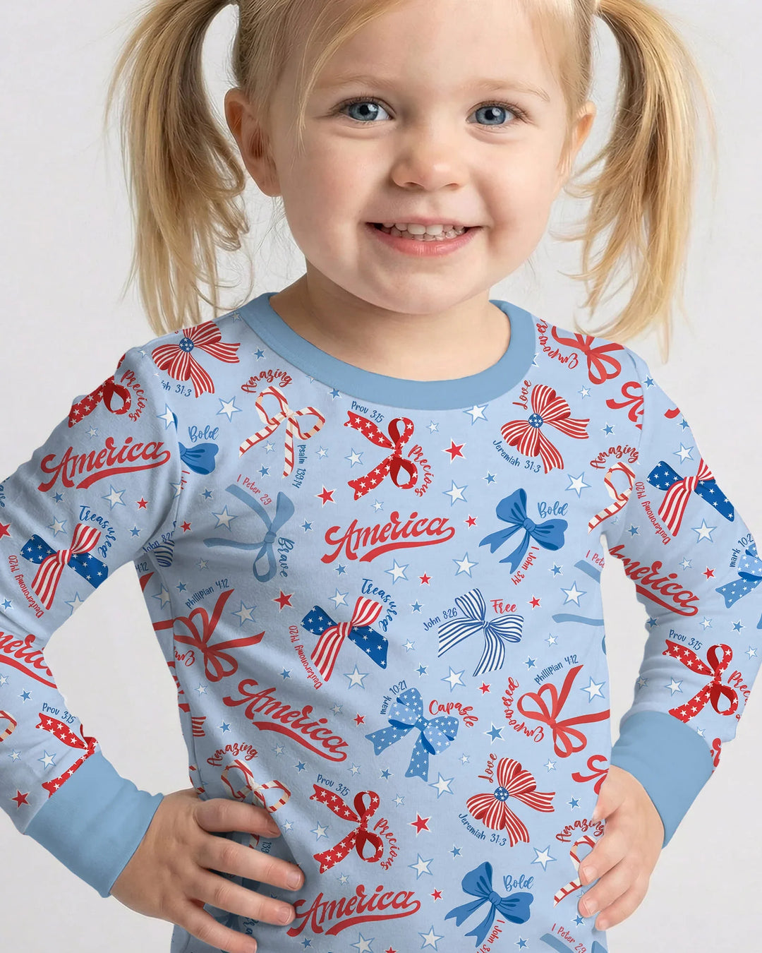 Pijama de dos piezas de manga larga de bambú con temática patriótica para niña