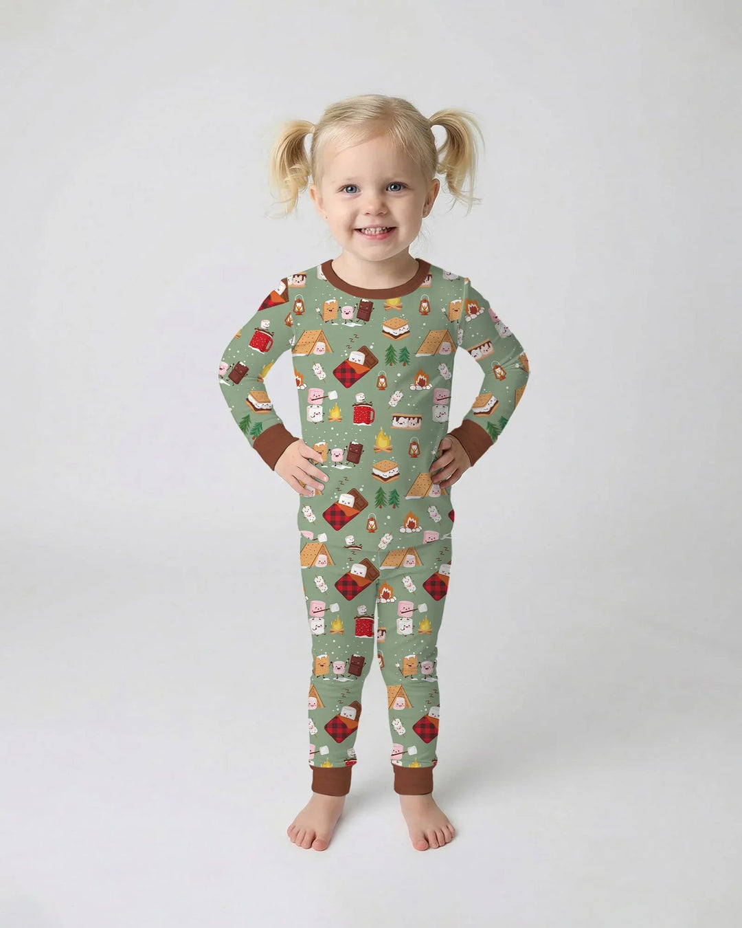 Zweiteiliges Langarm-Pyjama-Set mit Sommerfrüchten