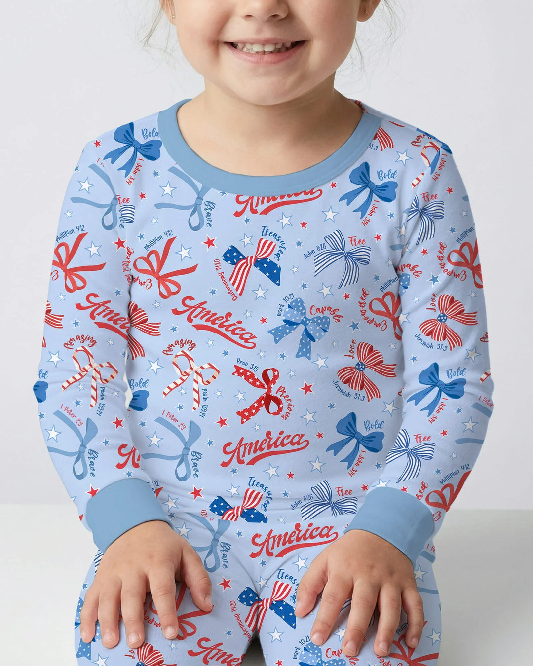 Pijama de dos piezas de manga larga de bambú con temática patriótica para niña