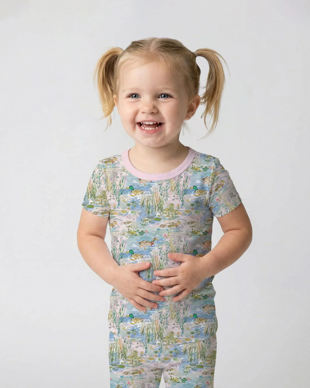 Zweiteiliges, kurzärmliges Pyjama-Set mit Marienkäfern