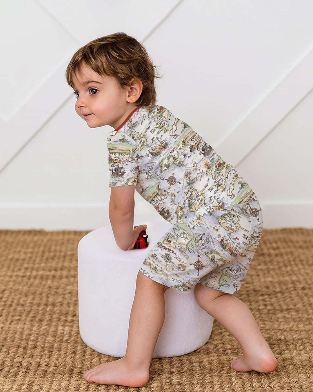 Conjunto de pijama de dos piezas de bambú de manga corta y pantalón corto a juego para papá y bebé de mapa del tesoro pirata