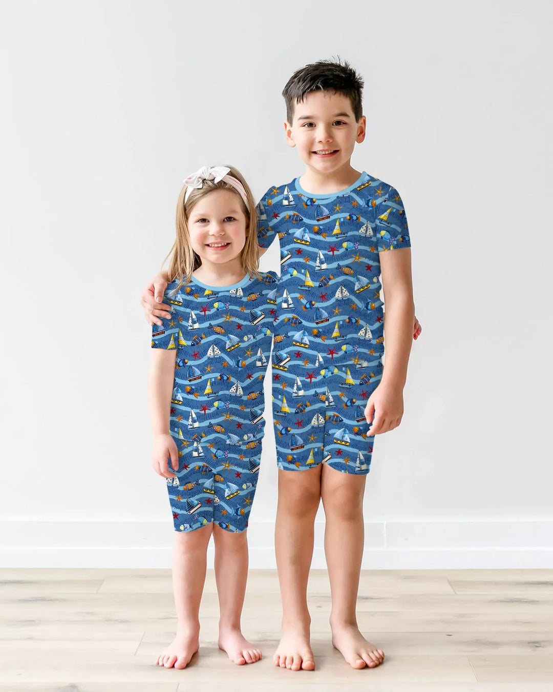 Conjunto de pijama de dos piezas de bambú, manga corta y pantalón corto, a juego para la familia Blue Sail La Vie
