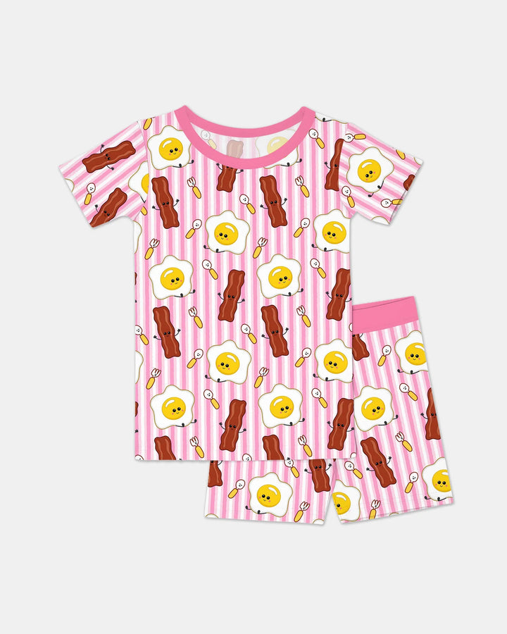 Template Zweiteiliges Pyjama-Set mit kurzen Ärmeln und Shorts