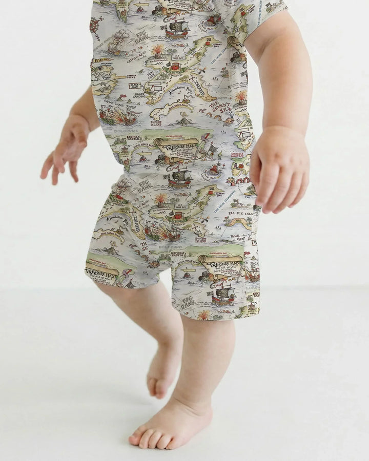 Conjunto de pijama de dos piezas de bambú de manga corta y pantalón corto a juego para papá y bebé de mapa del tesoro pirata