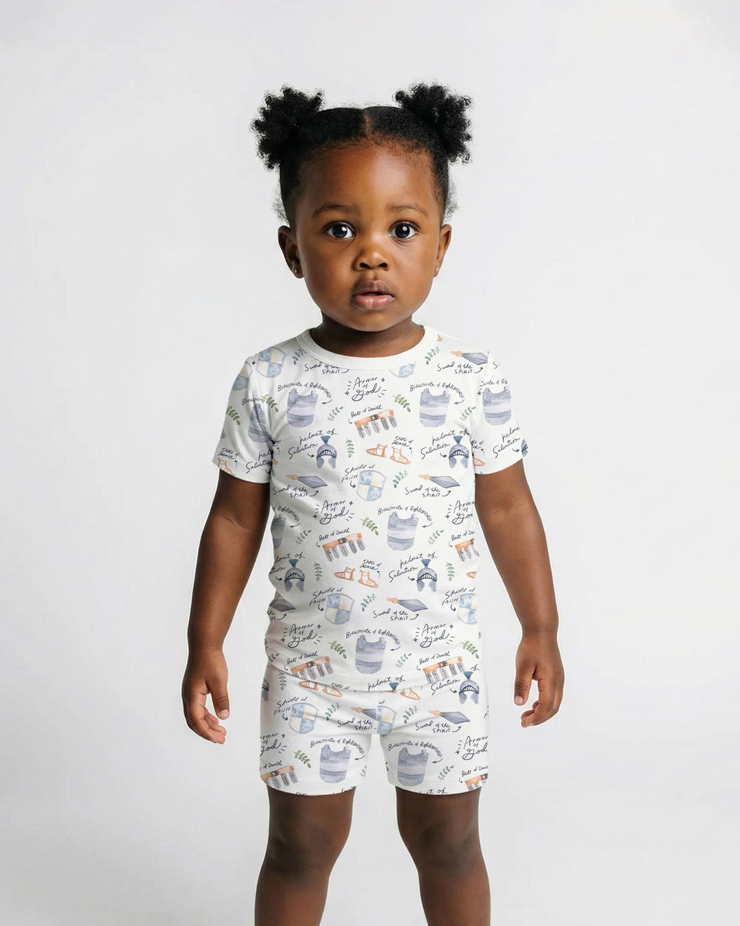 Template Zweiteiliges Pyjama-Set mit kurzen Ärmeln und Shorts