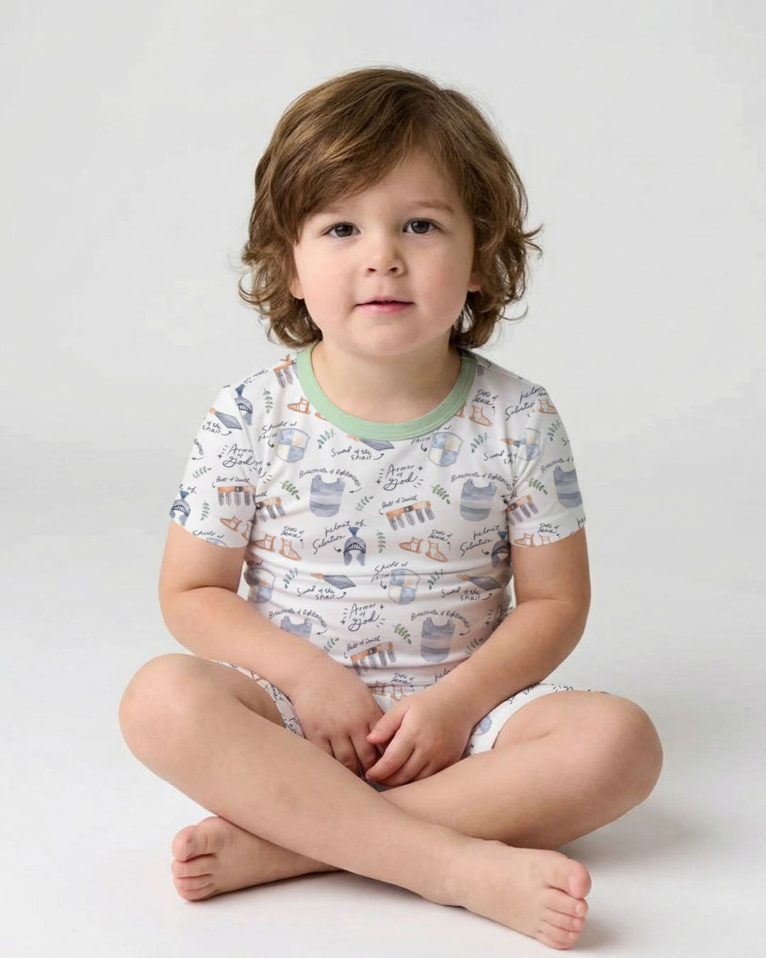 Template Zweiteiliges Pyjama-Set mit kurzen Ärmeln und Shorts