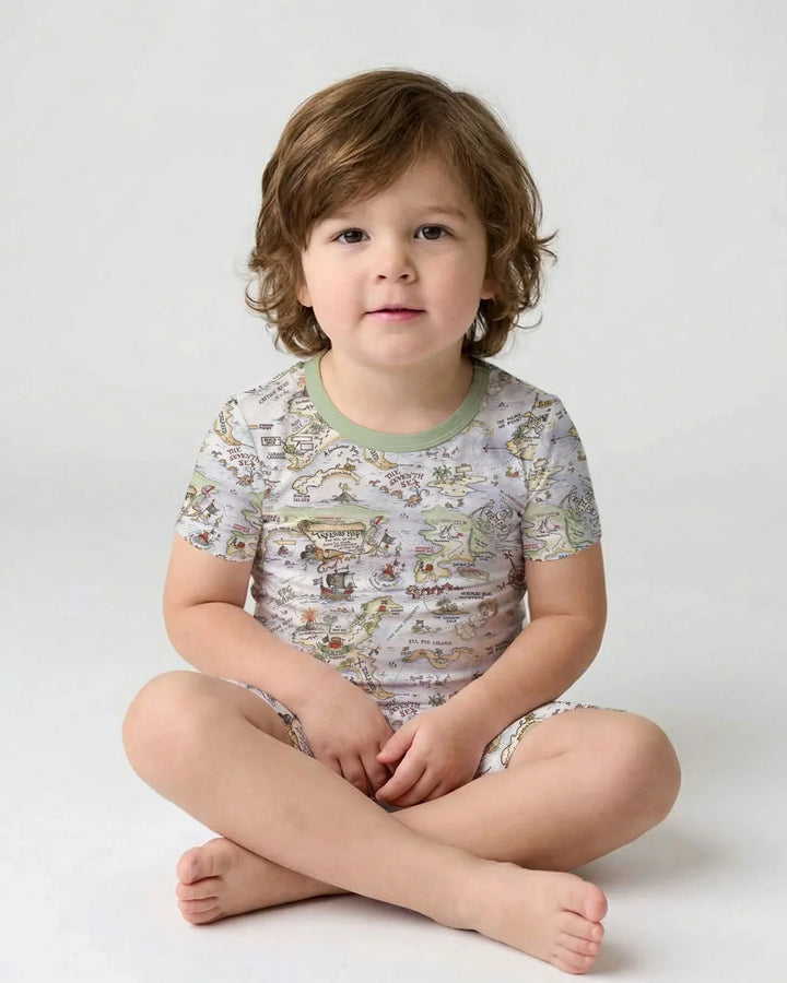 Conjunto de pijama de dos piezas de bambú de manga corta y pantalón corto a juego para papá y bebé de mapa del tesoro pirata