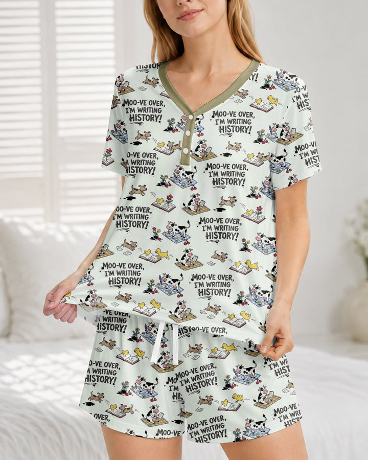 Writing Moo History Bamboo Women Short Sleeve Short Pajama Set