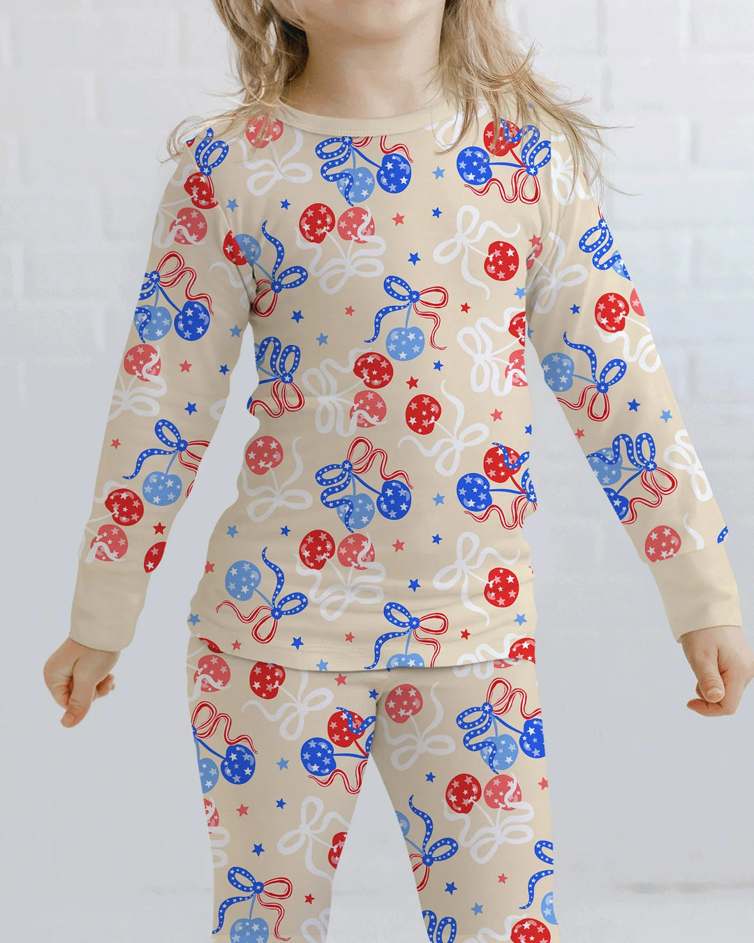 Zweiteiliges Langarm-Pyjama-Set mit Sommerfrüchten