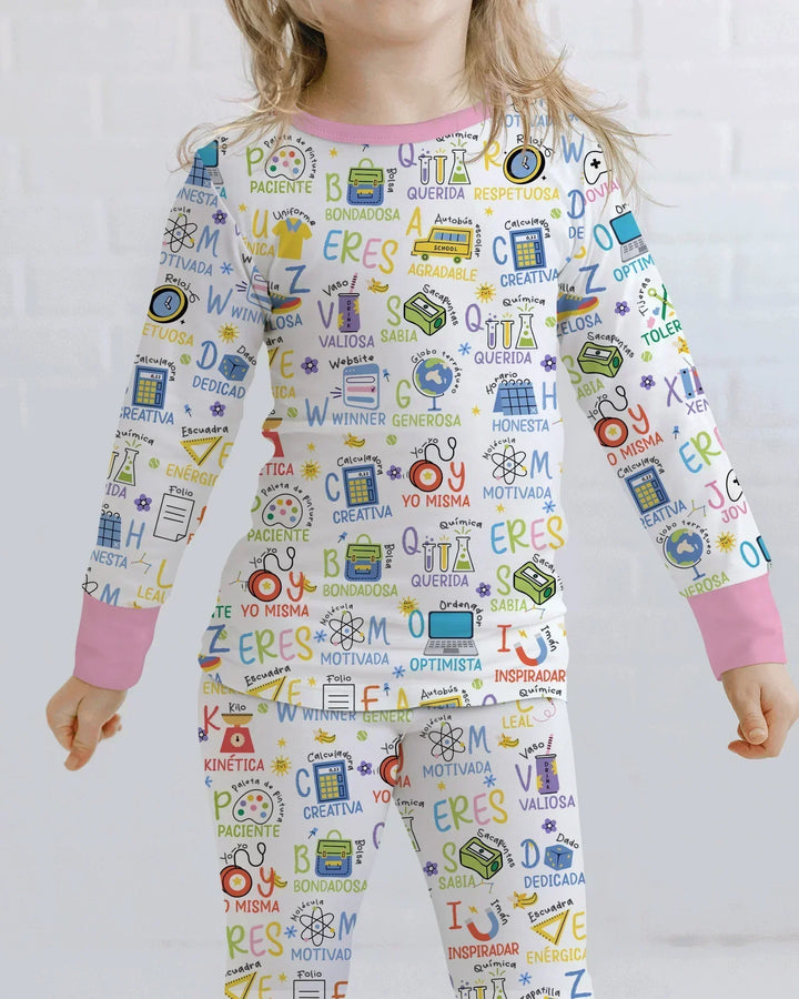 Pijama de bambú de dos piezas de manga larga con el alfabeto español You Are