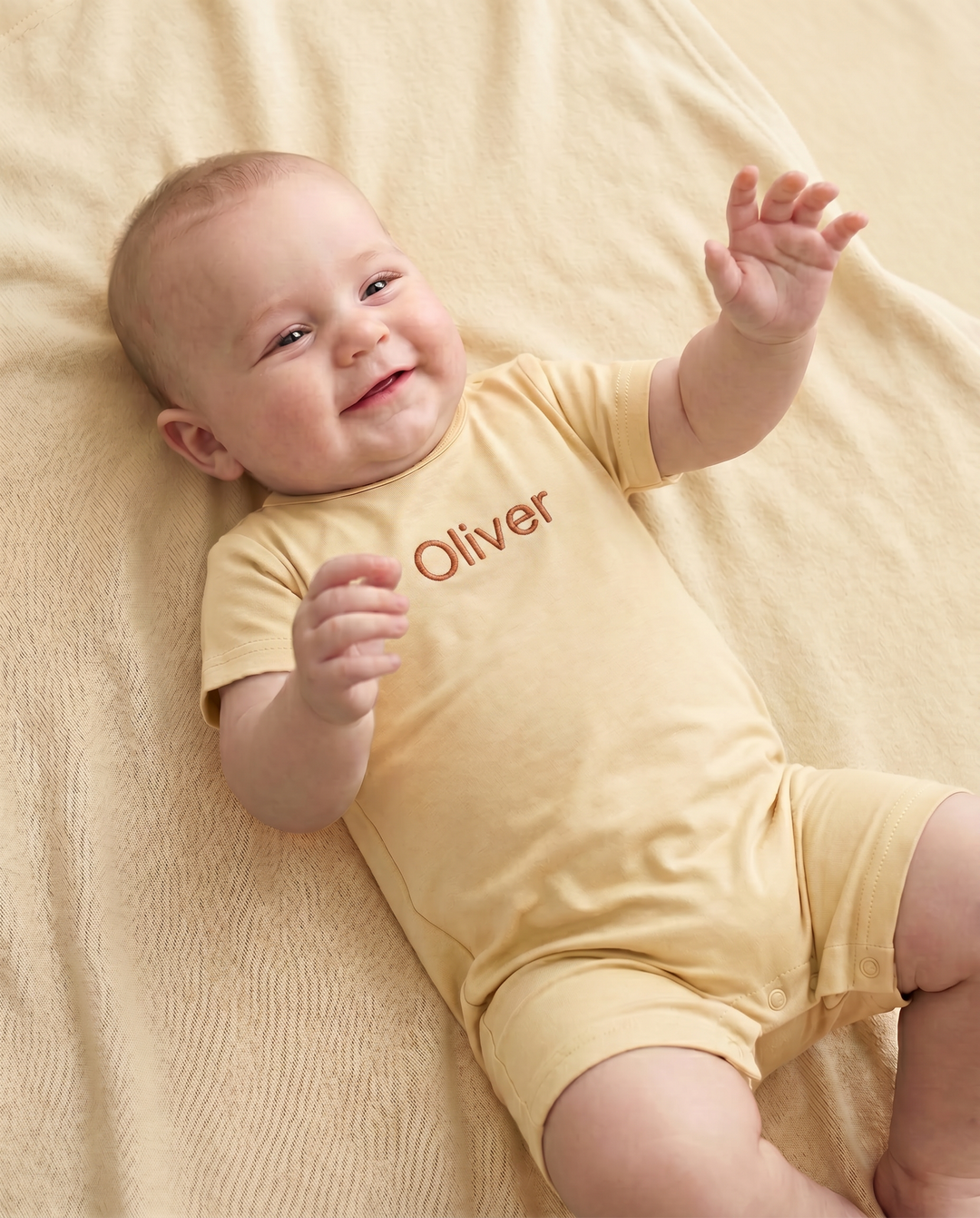 Gerippte Babykleidung mit individuellem Foto - Weich &amp; Skizzenhaft