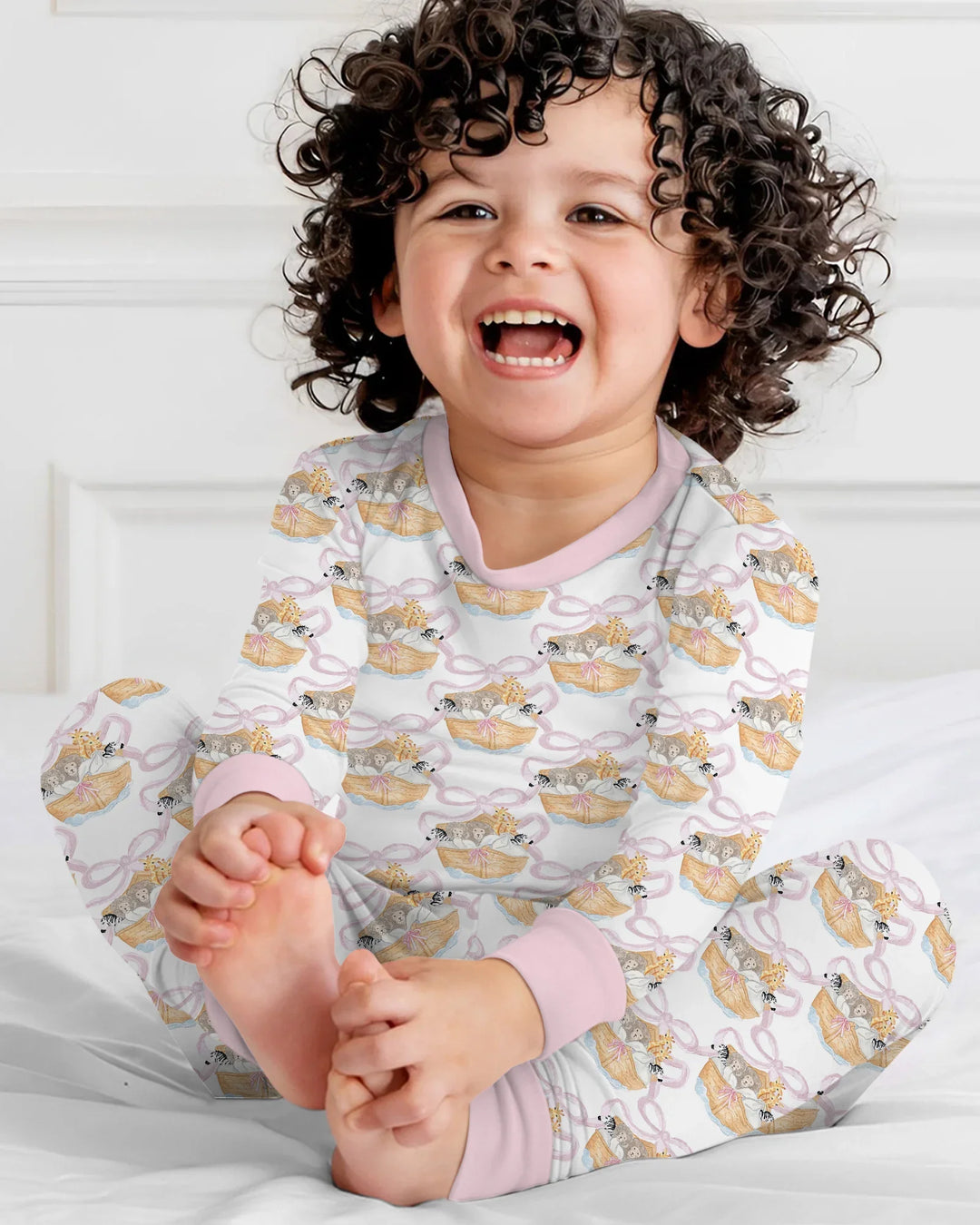 Zweiteiliges Langarm-Pyjama-Set mit Sommerfrüchten