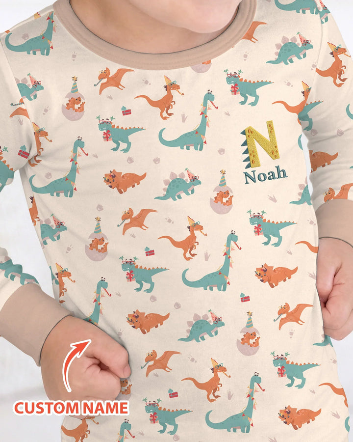 Pijama de dos piezas de bambú con nombre bordado personalizado de dinosaurios y manga larga