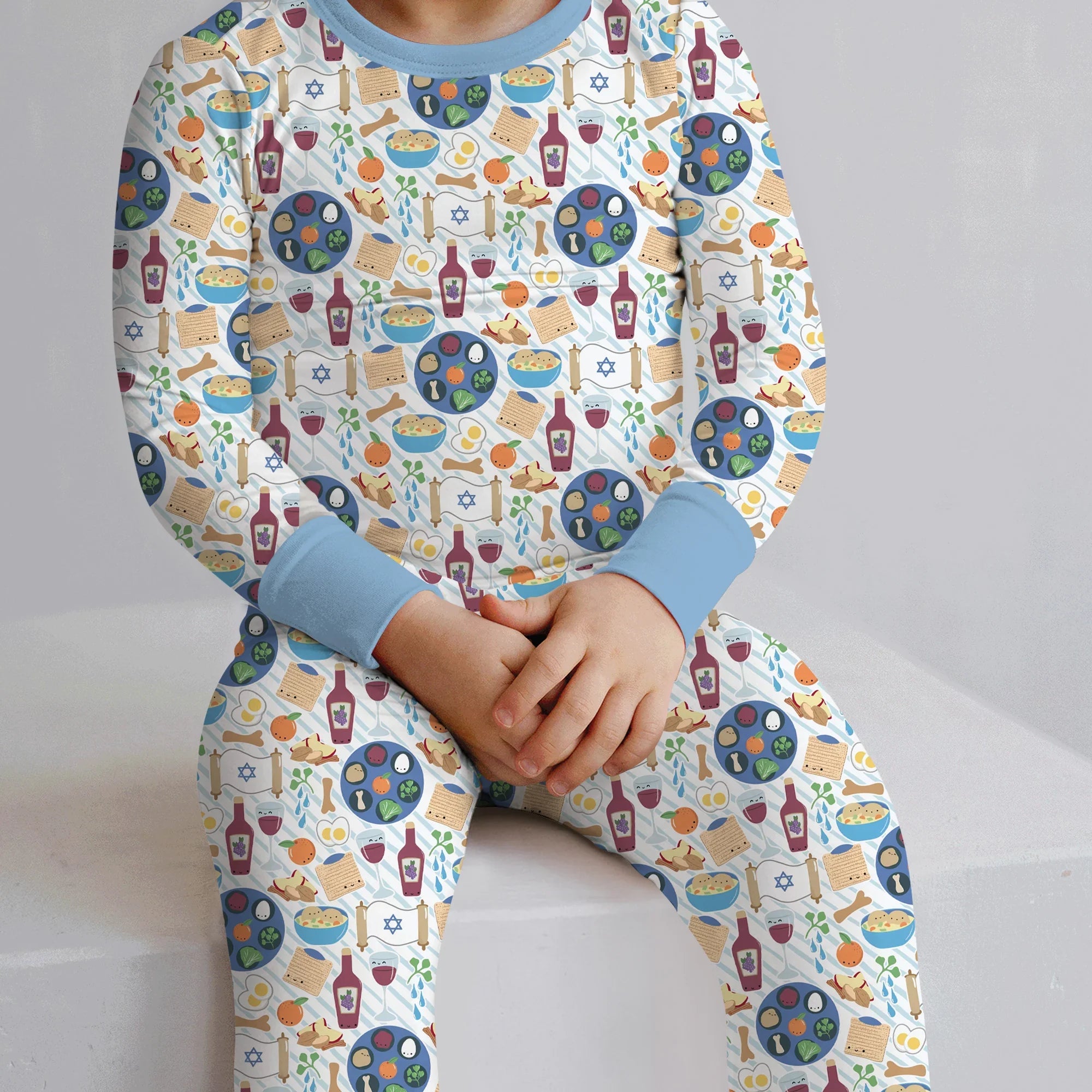 Zweiteiliges Langarm-Pyjama-Set mit Sommerfrüchten