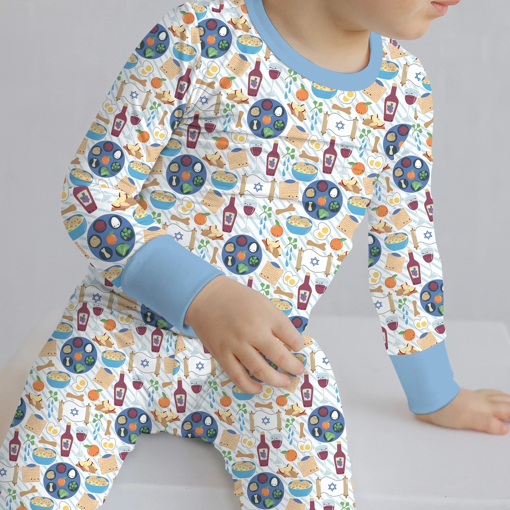 Zweiteiliges Langarm-Pyjama-Set mit Sommerfrüchten