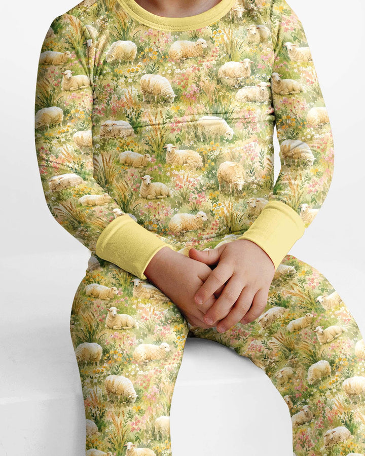 Zweiteiliges Langarm-Pyjama-Set mit Sommerfrüchten
