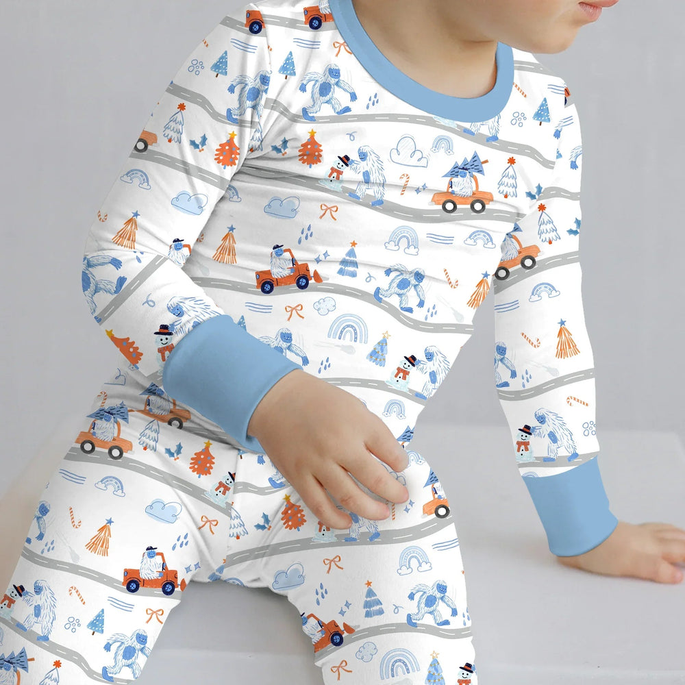 Christmas Sasquatch Two Piece Long Sleeve Pajama Set - Zumbamboo