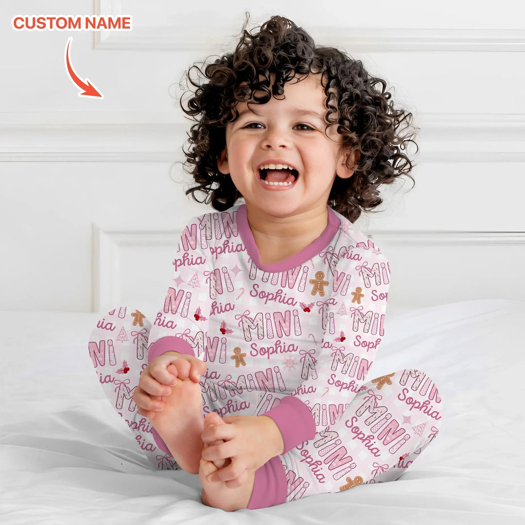 Custom Name Mama Mini Matching Christmas Two Piece Long Sleeve Pajama Set (Pink) - Zumbamboo
