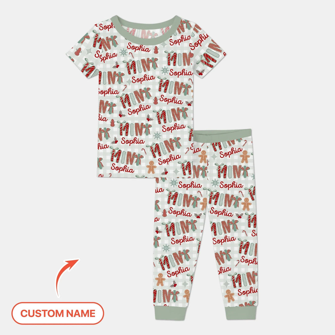 Custom Name Mama Mini Matching Christmas Two Piece Short Sleeve Pajama Set (Green) - Zumbamboo