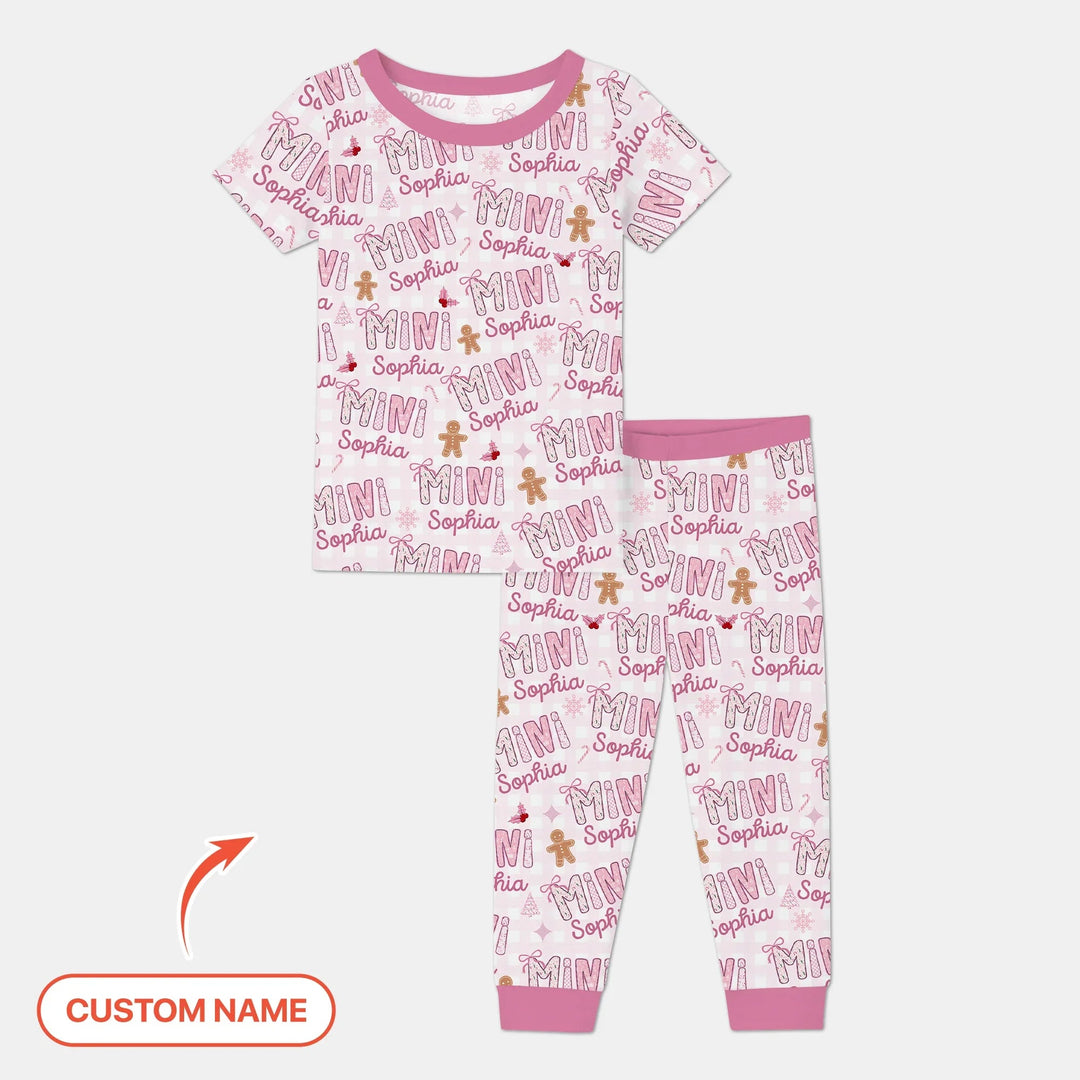 Custom Name Mama Mini Matching Christmas Two Piece Short Sleeve Pajama Set (Pink) - Zumbamboo