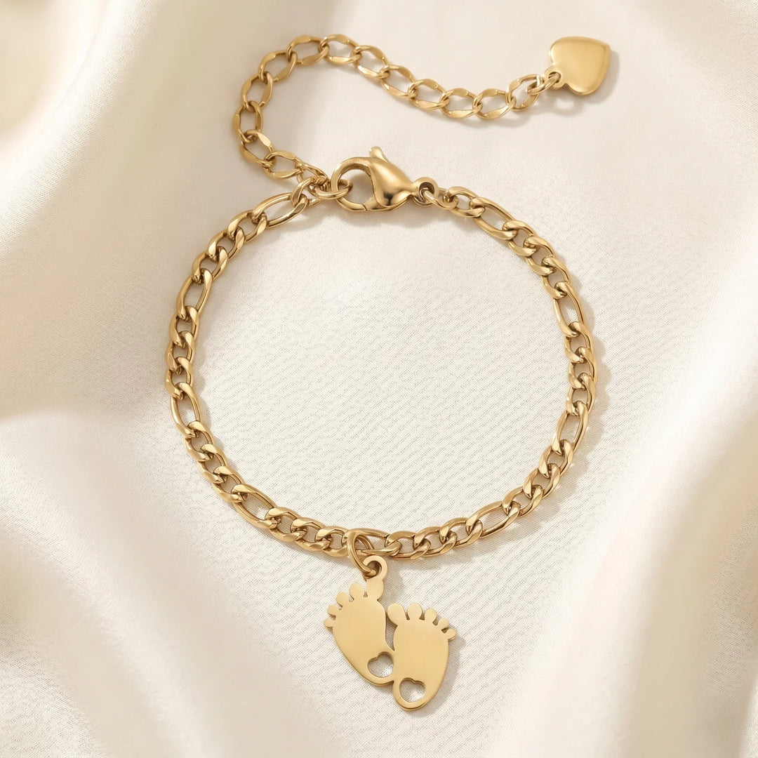 Tiny Steps: Personalisiertes Babyfuß-Fußkettchen