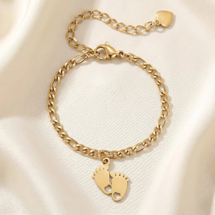 Tiny Steps: Personalisiertes Babyfuß-Fußkettchen