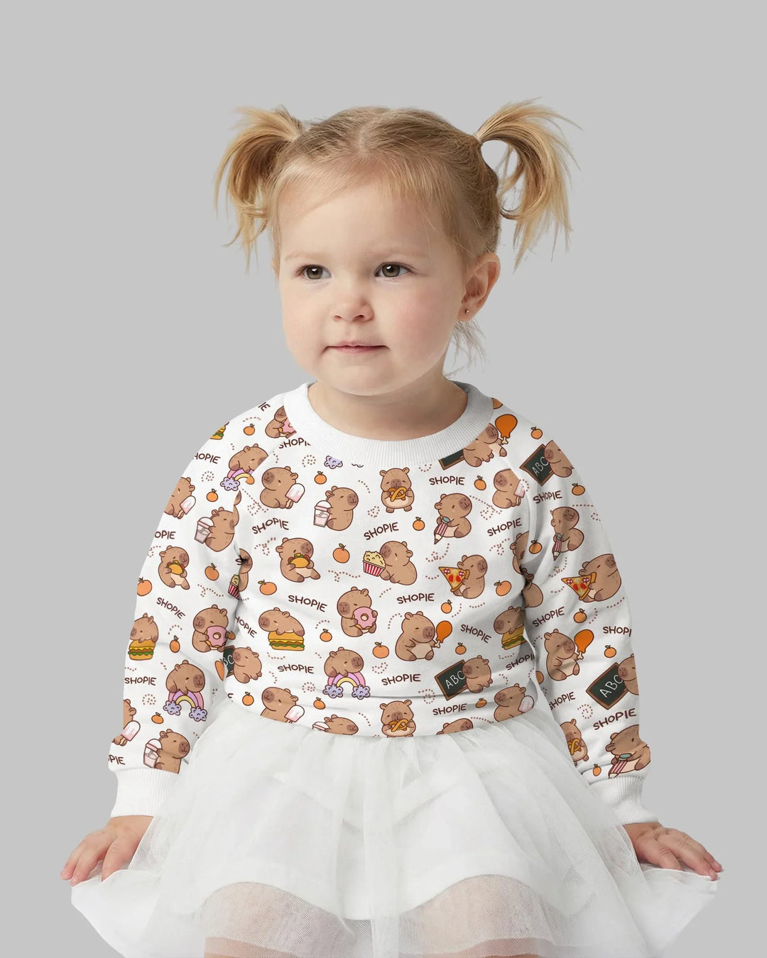 Sudadera de cuello redondo de bambú con capibara adorable y nombre personalizado