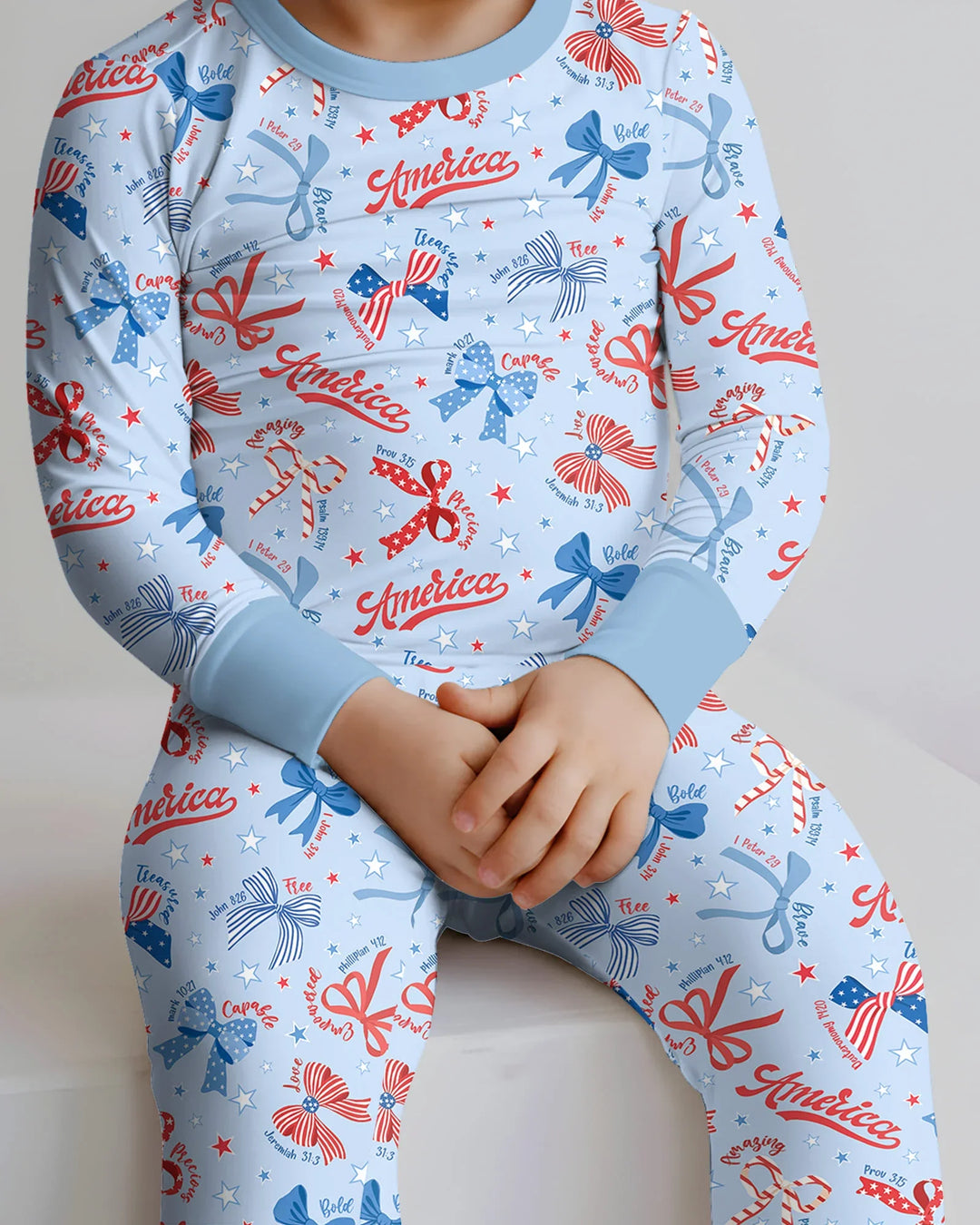 Pijama de dos piezas de manga larga de bambú con temática patriótica para niña