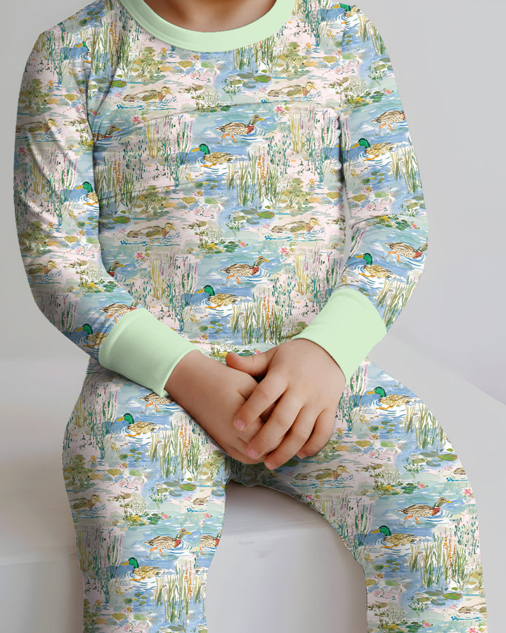 Zweiteiliges Langarm-Pyjama-Set mit Sommerfrüchten