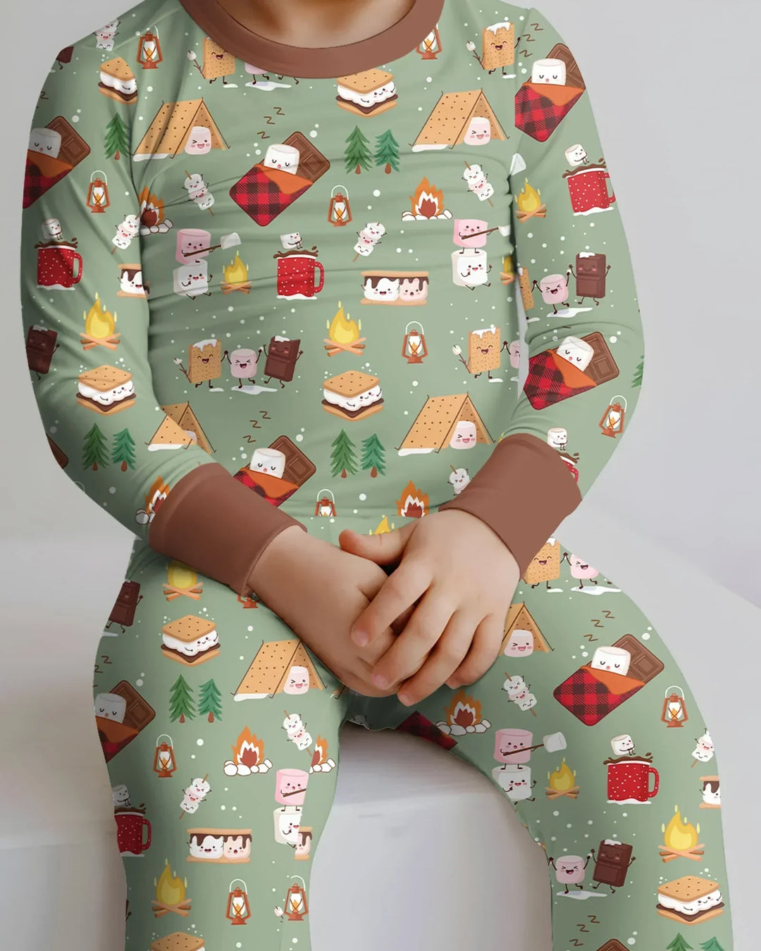 Zweiteiliges Langarm-Pyjama-Set mit Sommerfrüchten