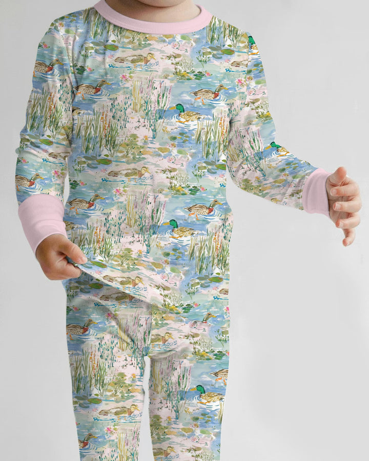 Zweiteiliges Langarm-Pyjama-Set mit Sommerfrüchten
