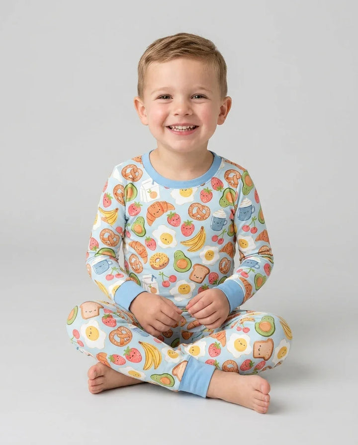 Zweiteiliges Langarm-Pyjama-Set mit Sommerfrüchten
