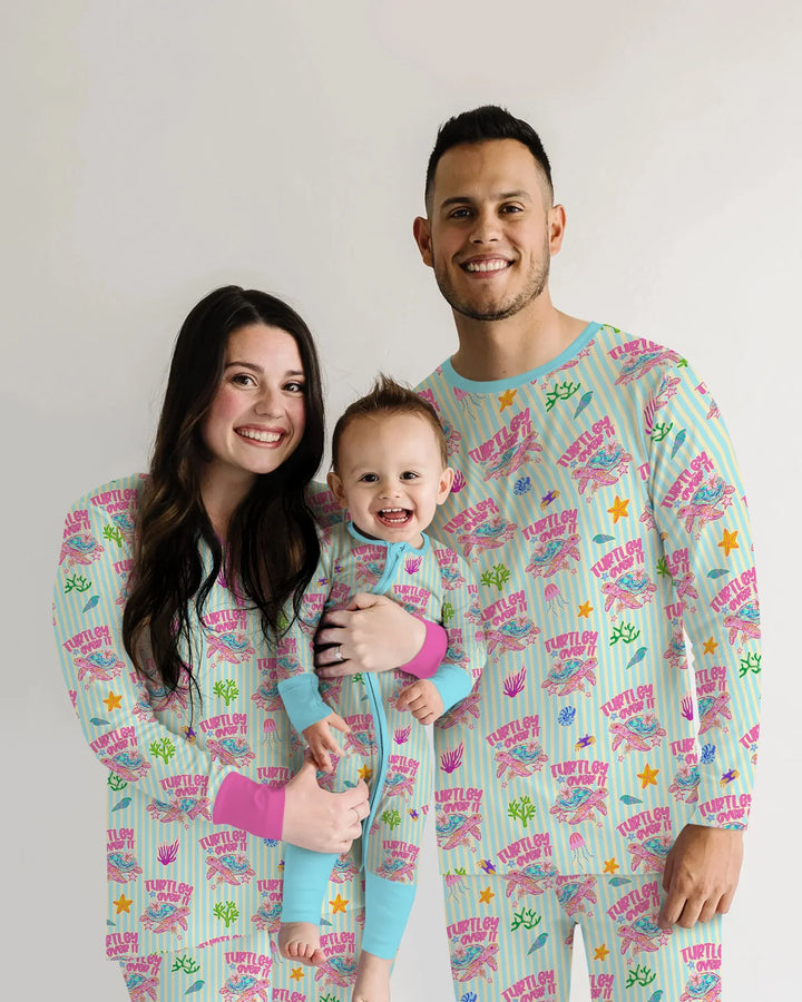 Plantilla de conjunto de pijama de mujer de bambú